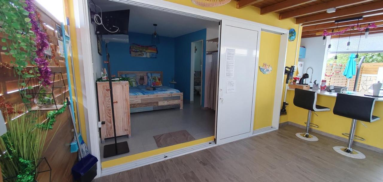 "Chez Claudia "Charmant Logement Avec Jacuzzi Privatif En Toute Intimite Sur Belle Terrasse Exterieure En Bois Et Piscine Courcelles Exterior photo