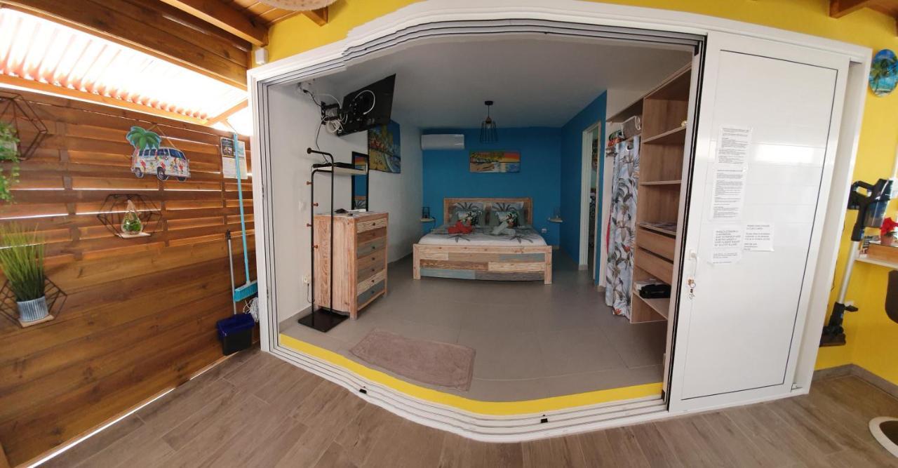 "Chez Claudia "Charmant Logement Avec Jacuzzi Privatif En Toute Intimite Sur Belle Terrasse Exterieure En Bois Et Piscine Courcelles Exterior photo