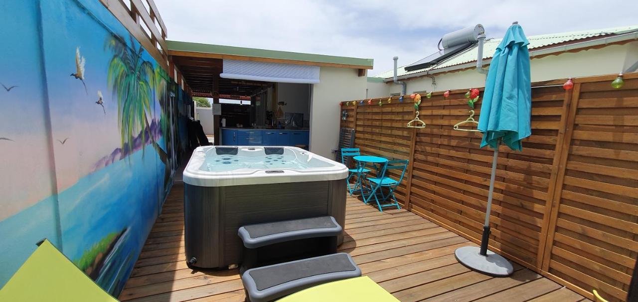 "Chez Claudia "Charmant Logement Avec Jacuzzi Privatif En Toute Intimite Sur Belle Terrasse Exterieure En Bois Et Piscine Courcelles Exterior photo